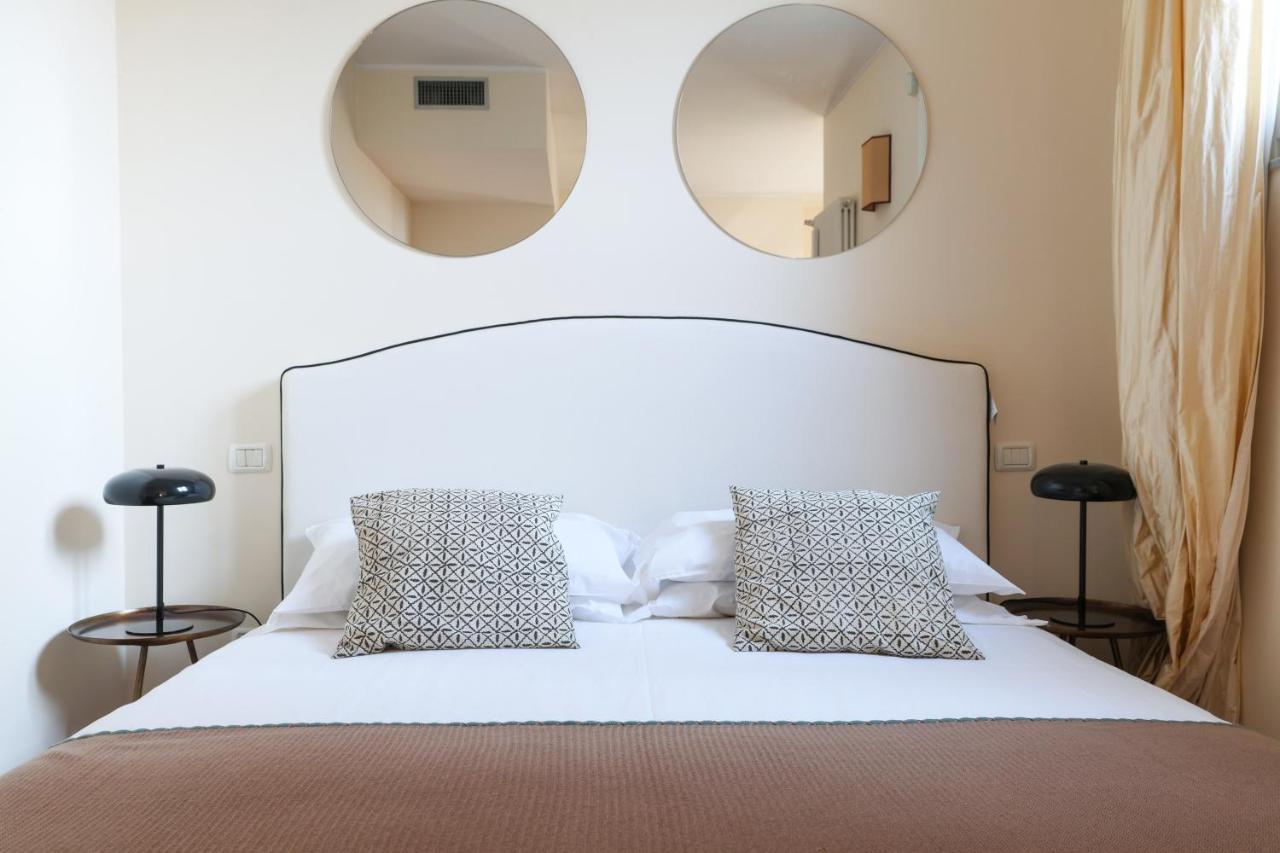Lux Penthouse Palestro Apartment Milan Bagian luar foto