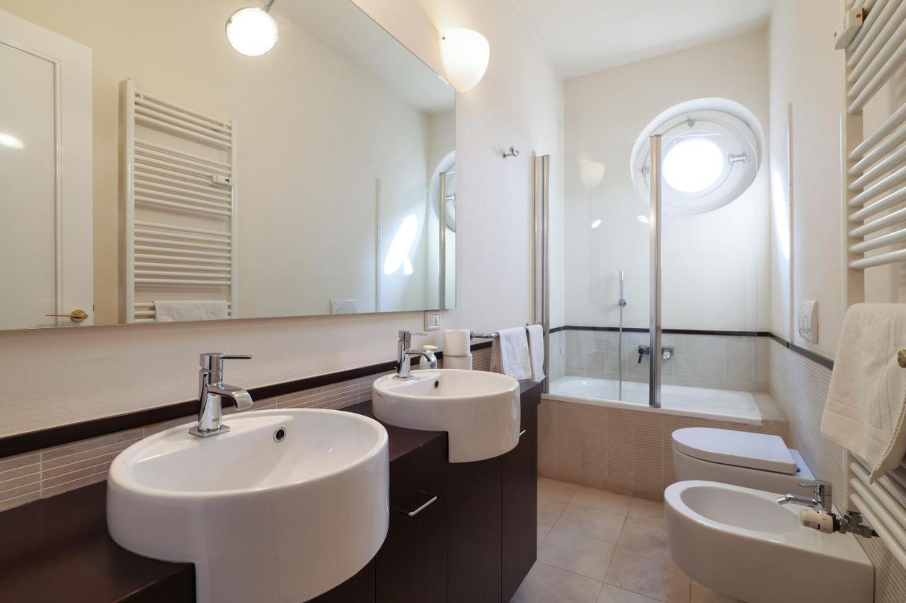 Lux Penthouse Palestro Apartment Milan Bagian luar foto