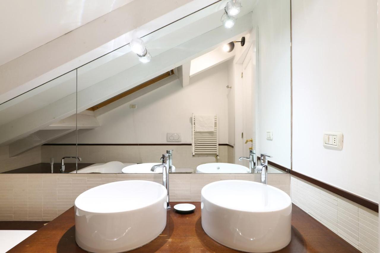 Lux Penthouse Palestro Apartment Milan Bagian luar foto