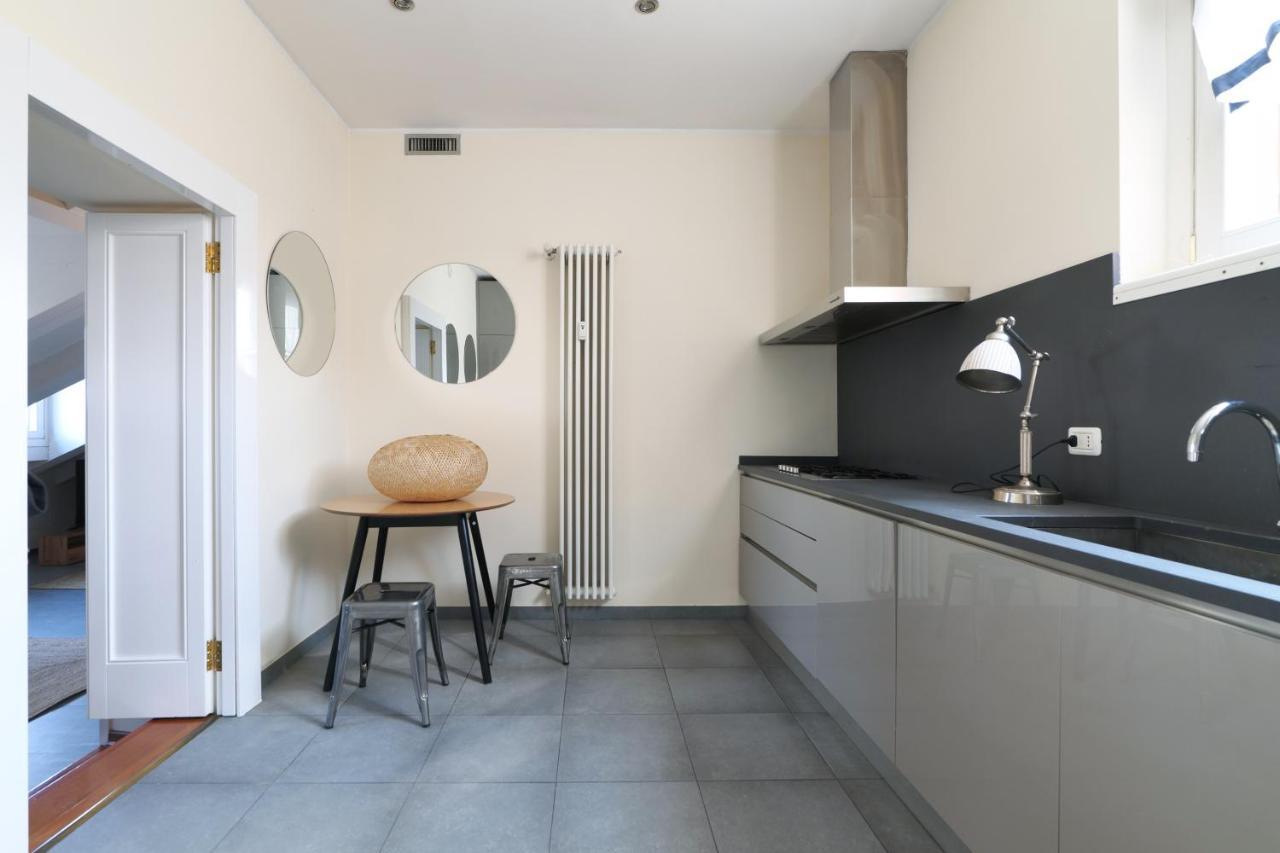 Lux Penthouse Palestro Apartment Milan Bagian luar foto