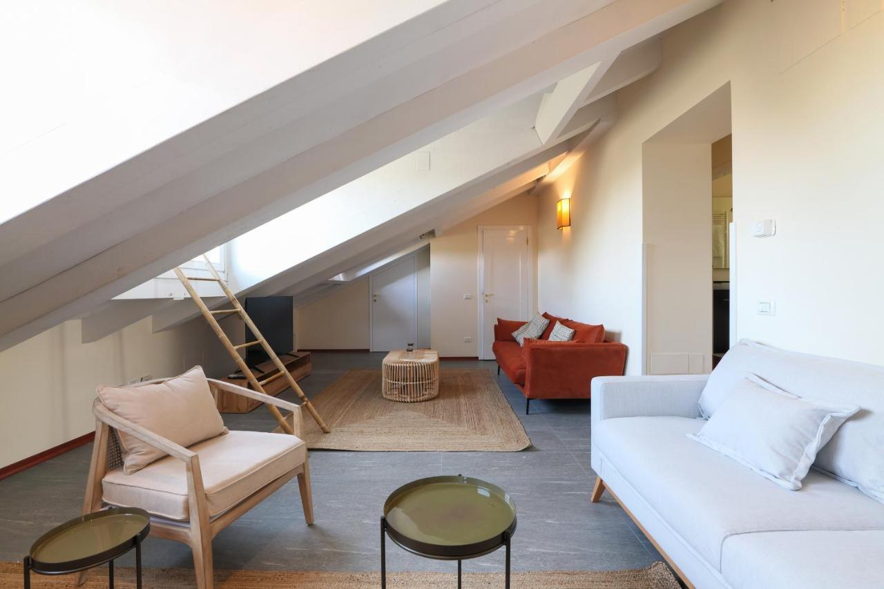 Lux Penthouse Palestro Apartment Milan Bagian luar foto
